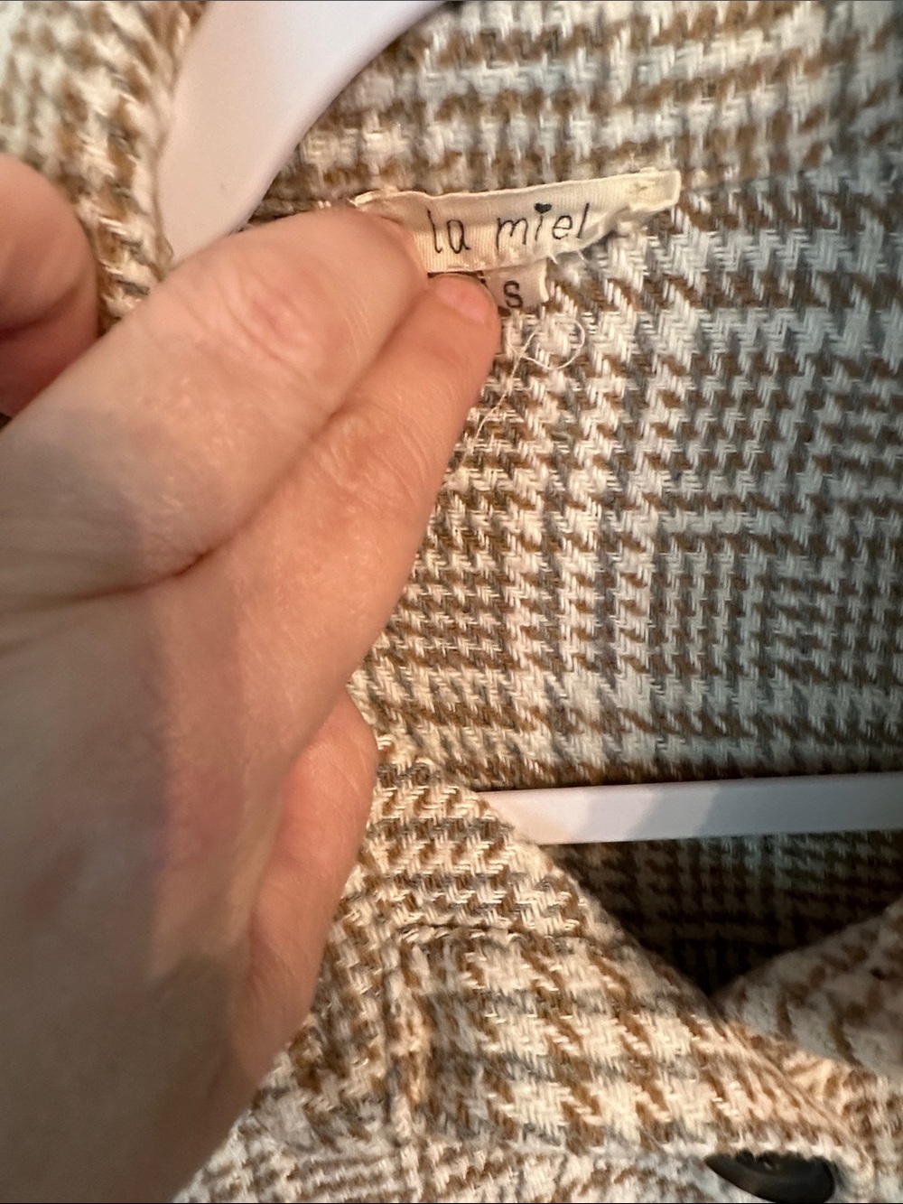 LA MIEL Beige and Cream Plaid Button-Up Jacket/Shacket Size Small - Picture 2 of 9